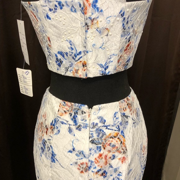 Lower priced Envious Couture Gown Size 4 Ivory & Multicolor Mermaid - Picture 4 of 13